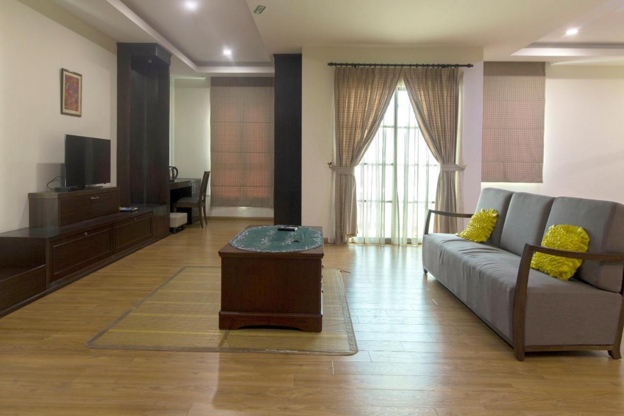 Capital O 90653 Maxwell Inn Boutique Hotel Taiping Exterior foto